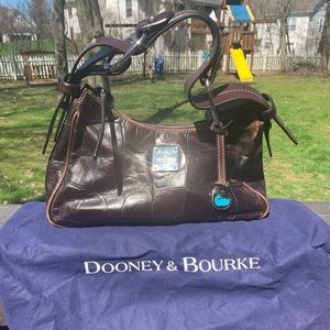 Brown leather Dooney & Bourke shoulder bag